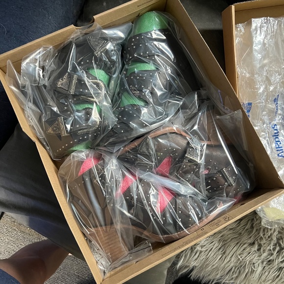 •|•FREEBIRD BY STEVEN•| Brown Violet Leather Triple Buckle Bootie/Sandal Sz 6-7 - Picture 13 of 16